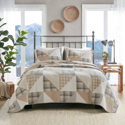 Tan Geometric Pattern Oversized Cotton King Quilt Set