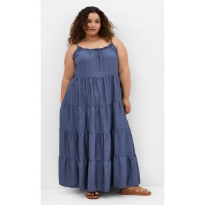 Women's Plus Size Island Tier Maxi Dress - dark wash | CITY CHIC - 1 of 4