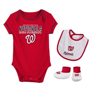 MLB Washington Nationals Infant Boys' Short Sleeve Layette Set - 1 of 4