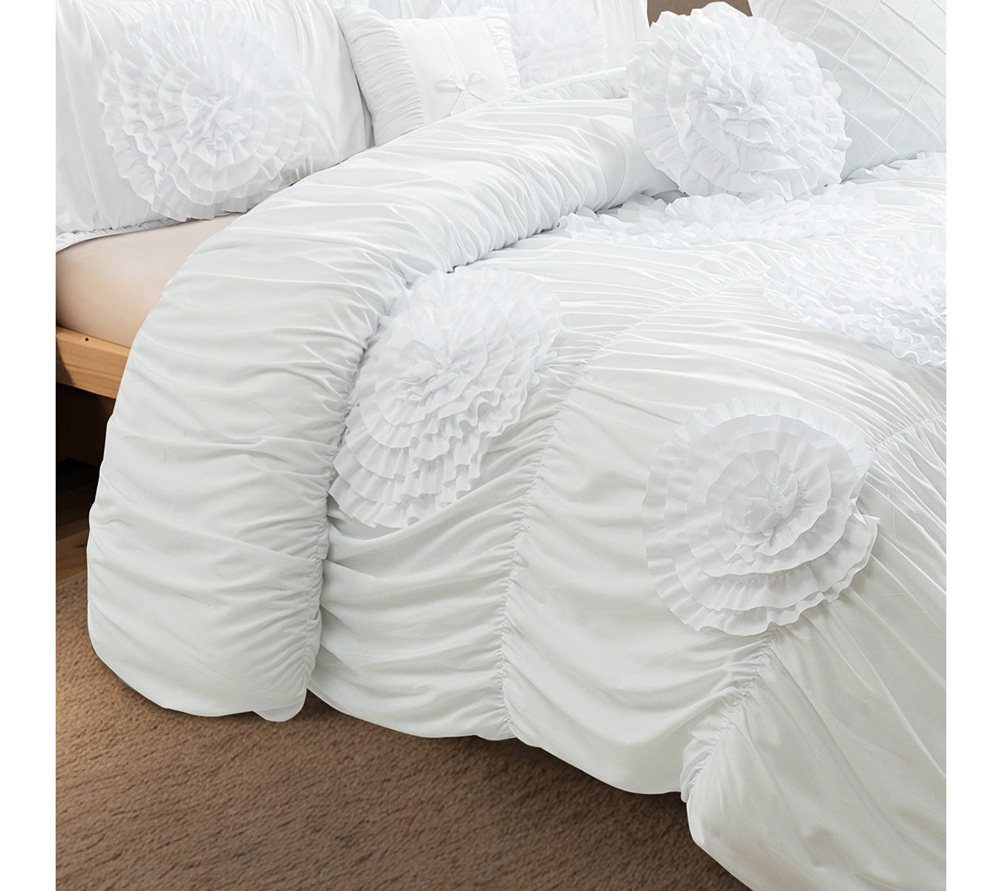 Постельное бельё HIG French Country Handmade Ruffle Floral Bed in a Bag, 7-Piece Camel Queen Size Comforter Set with Ruffled Shams, Bedskirt & Accent Pillows, цвет: С принтом — фото 6