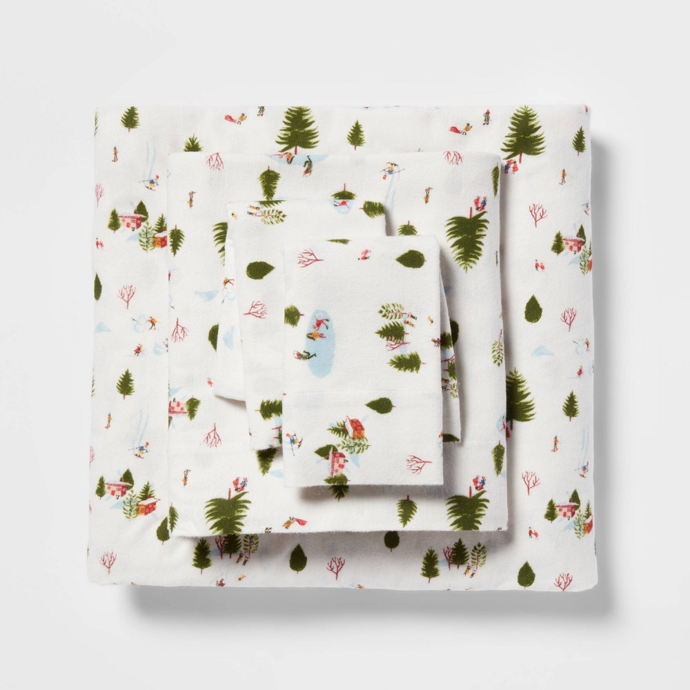 Queen Holiday Pattern Flannel Sheet Set Skating - Threshold