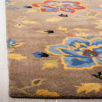 Soho 5' x 8' Multicolor Wool and Viscose Area Rug