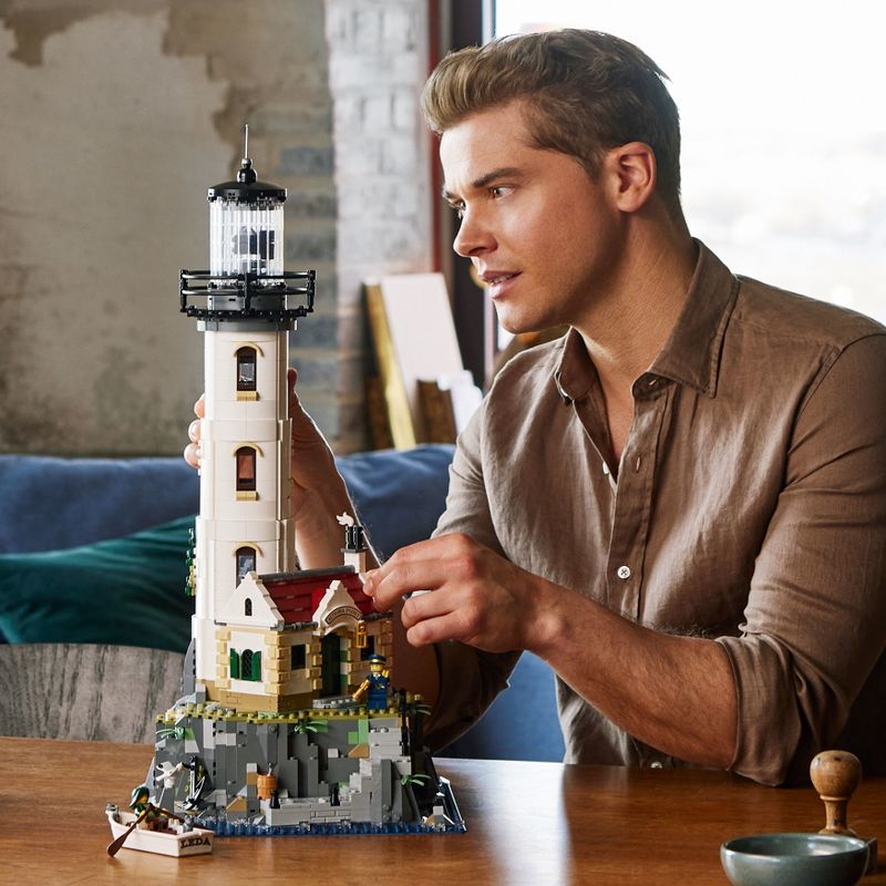 LEGO Ideas Motorized Lighthouse Model Building Kit 21335, 4 of 8