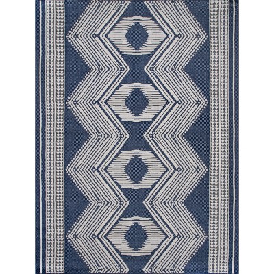nuLOOM Rayna Geometric Stain Resistant High Traffic Outdoor Area Rug