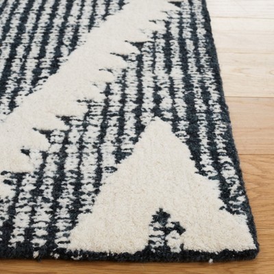 Ivory Elegance 59'' Hand-Tufted Wool Rectangular Rug