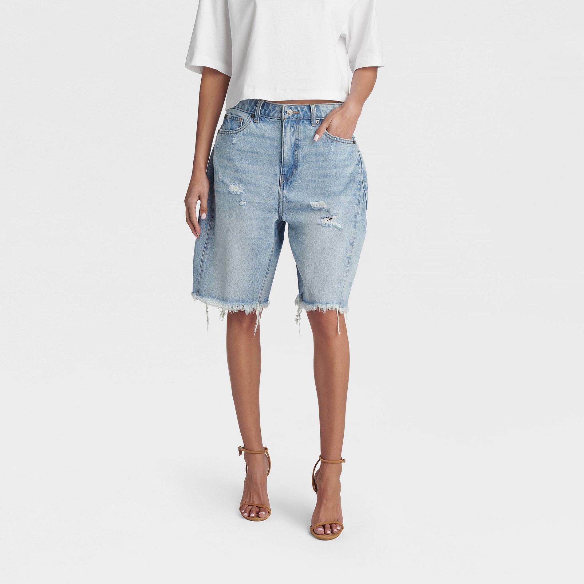 KBB by KAHLANA Women's 'The Distressed Rachel Shorts' - Light Wash