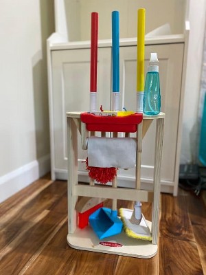 Melissa & Doug Deluxe Sparkle & Shine Cleaning Play Set