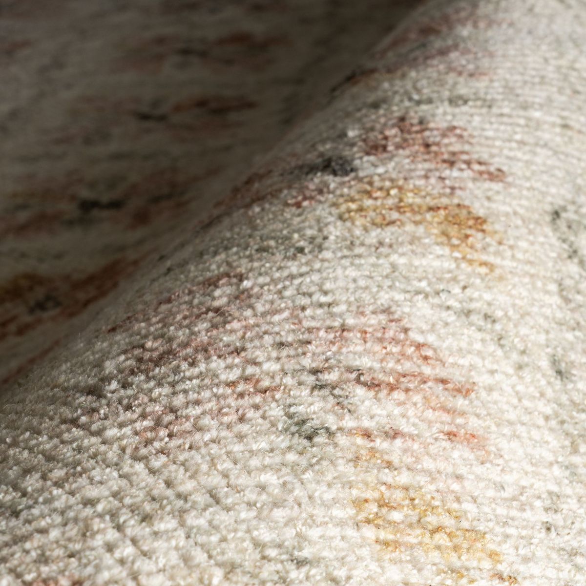 Padma Lakshmi x Rugs USA - Elizabeth Hand-Tufted Vintage Medallion Wool-Blend Rug - thumbnail 8