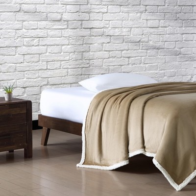 Beige Full Reversible Plush and Sherpa Blanket