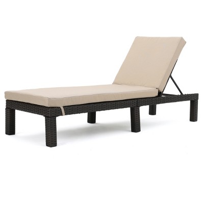 Puerta Wicker Chaise Lounge - Christopher Knight Home