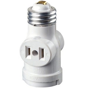 Leviton 1403-W Keyless Lampholder With Outlet, 660 Watts, 120 Volts - 1 of 1