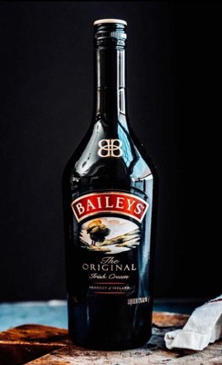 Baileys Irish Cream (750ml)