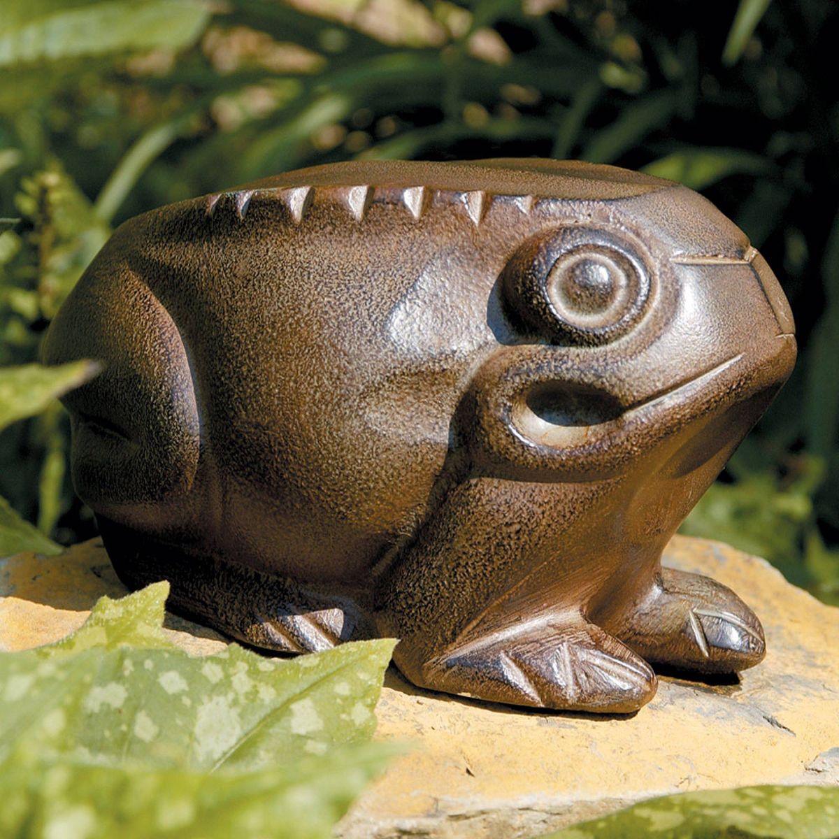 Achla Designs Frog Indoor/Outdoor Statue Bronze: Aluminum Animal Decor for Tabletop or Floor, 4.5" Height, 3 lbs - thumbnail 4