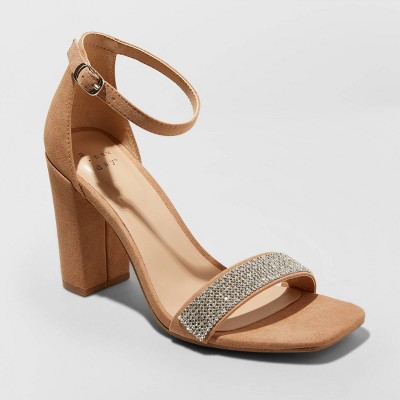 flesh colored heels