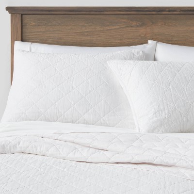 White Classic Quilted Cotton Single Bedspread