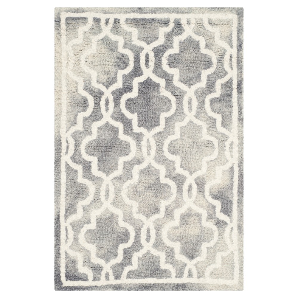 Beaufort Accent Rug - Gray / Ivory (2'x3') - Safavieh