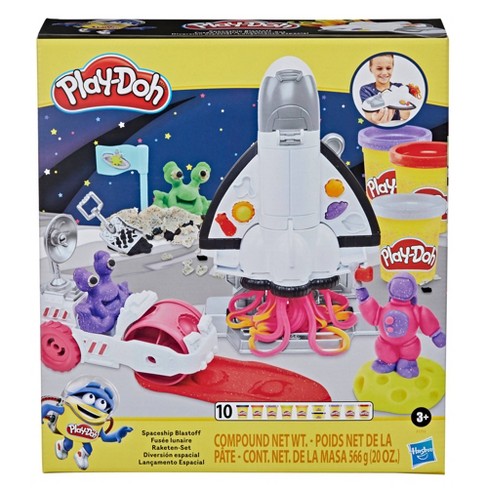 Play-Doh Care 'n Carry Vet Playset 10 Tools 5 Modeling Compound