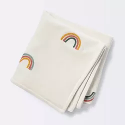 Plush Ribbed Blanket - Cloud Island™ Rainbows