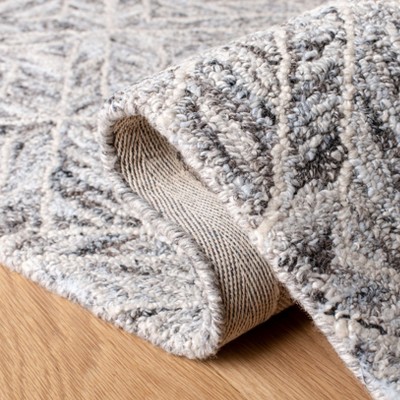 Gray and Beige 6' x 9' Hand-Tufted Wool Abstract Rug