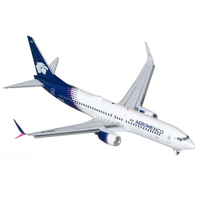 Boeing 737-800 Commercial Aircraft with Flaps Down "AeroMexico" White with Dark Blue 1/200 Diecast Model by GeminiJets