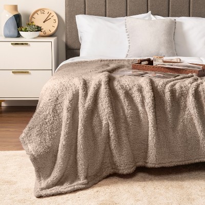 Cozy Sherpa Fleece Throw Blanket in Taupe - Lightweight & Machine Washable