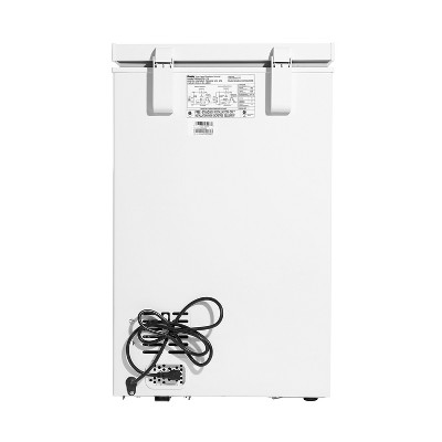 Compact White Energy Star Chest Freezer with Manual Defrost