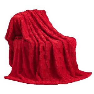 Itopfox Red Fleece Throw Blanket for Couch Sofa Bed, Super Soft Cozy Plush Microfiber Flannel Blanket with 3D Checkered Design for Adults Women Girls - 1 of 4