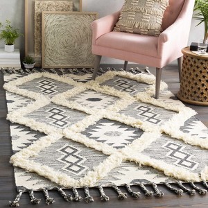 Hauteloom Sultan Charcoal/Beige  Tassel Wool Rug - 1 of 4