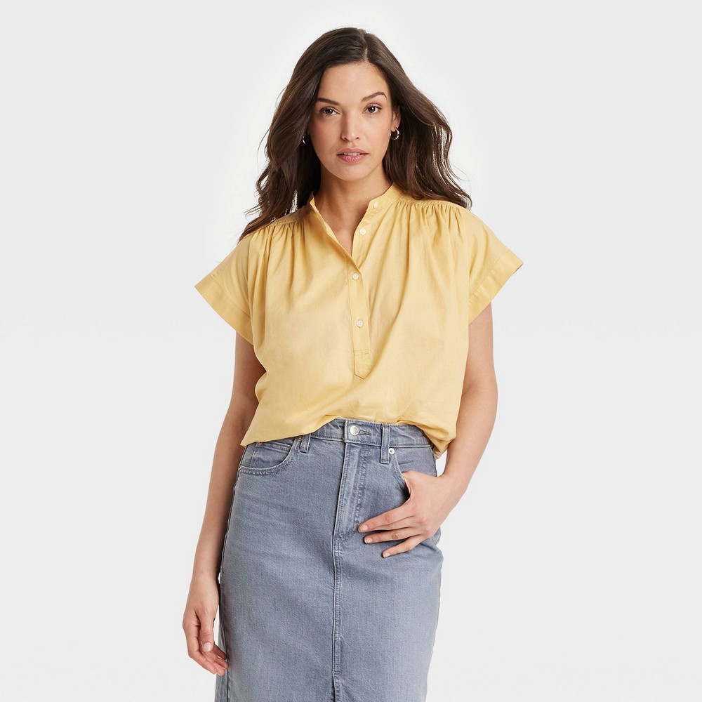 Women's Popover Short Sleeve Blouse - Universal Thread™ Yellow M