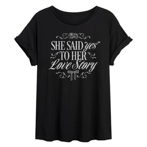 Women's - Instant Message - Yes To Her Love Story Oversized Graphic T-Shirt - 1 of 4