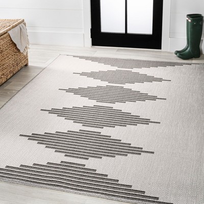 Light Gray and Black Synthetic Stripe Indoor/Outdoor Rug