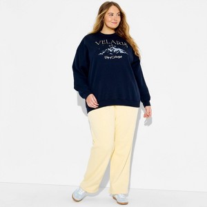 Women's Crewneck Velaris ACOTAR Fleece Graphic Pullover Sweatshirt
