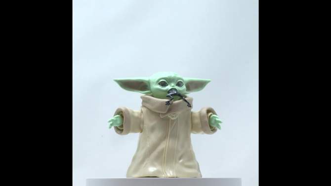 Star Wars Baby Yoda, 2 of 6, play video