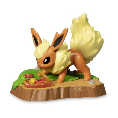 Flareon Pokémon Afternoon with Eevee & Friends Collectible Toy