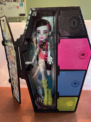 Monster High 12.75'' Skulltimate Secrets Neon Frights Draculaura Fashion  Doll : Target