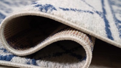 Moroccan Blue and Cream Synthetic 3' x 5' Area Rug