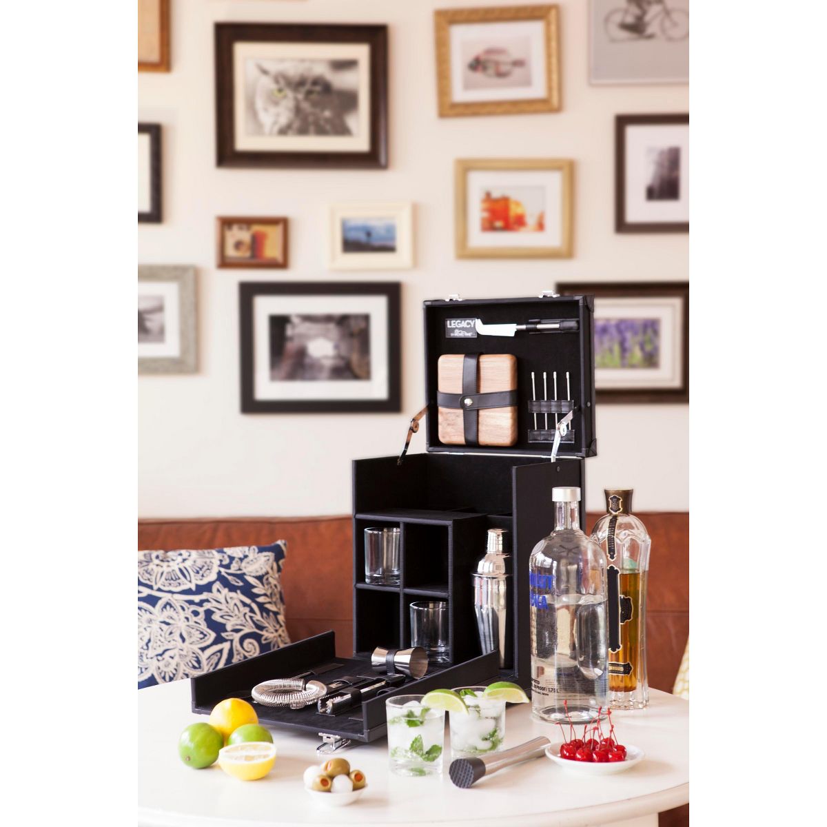 Legacy Hamilton Portable Cocktail Bar Case with Cocktail Shaker Set - thumbnail 7