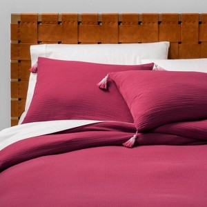 Twin/Twin XL Solid Cotton Gauze Duvet Set Magenta - Opalhouse , Pink