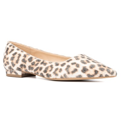 Fashion To Figure Women's Bailey Ballet Flat - Wide Width