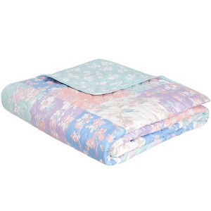 The Lakeside Collection Garden Patch Quilt Ensemble - King Quilt - 1 of 1