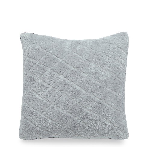 Quilted Pillows (2 or 4pk.)