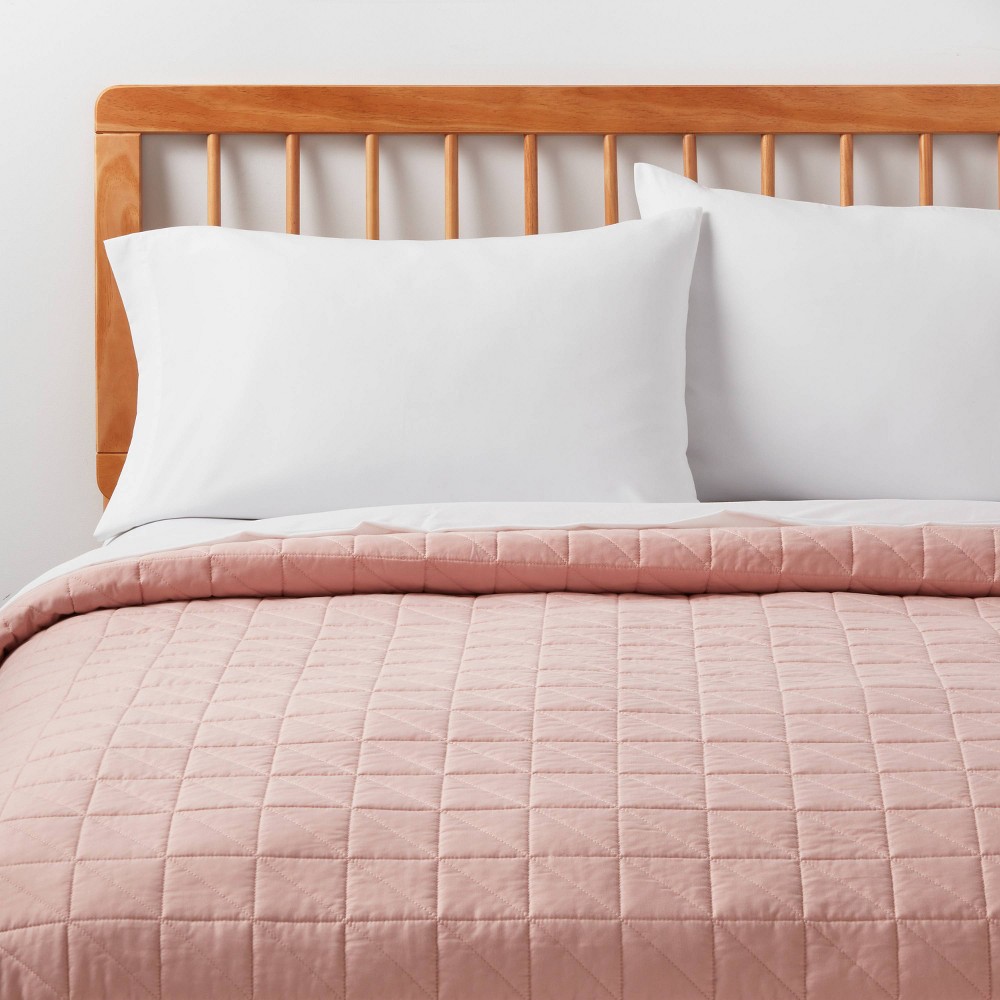 Twin/Twin Extra Long Microfiber Quilt Light Pink - Room Essentials™