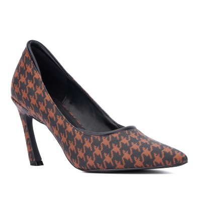New York & Company Women's Kailynn- Pointy Textured Pump Heels