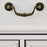 contrast color (white/brown)