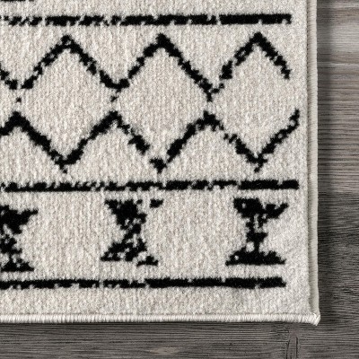 Reversible Moroccan Tribal Design Gray 4' x 6' Synthetic Area Rug