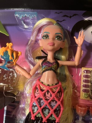 Monster High Lagoona Blue Fashion Doll And Playset, Scare-adise Island ...