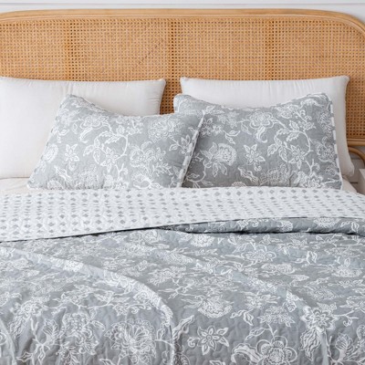 Great Bay Home All-Season Reversible Quilt Set With Shams