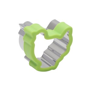 Unique Bargains Biscuit Cutter Medium Chicken-Shaped Cookie Cutter Hand Wash Stainless Steel Plastic 2.7"x2.4"1.6" 1Pcs - 1 of 4