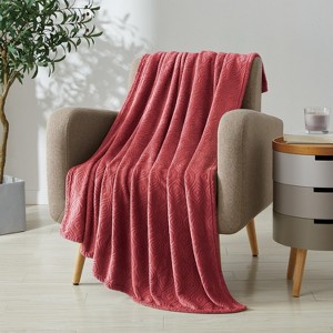 Kate Aurora Ultra Soft & Plush Modern Ogee Fleece Throw Blanket Covers - 50 in. W x 60 in. L - 1 of 4