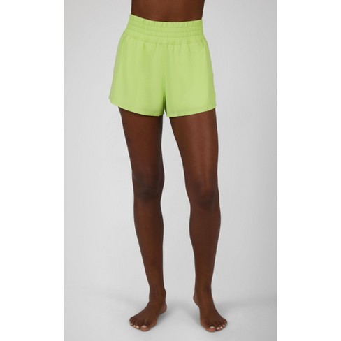 Yogalicious Womens Lightstreme Hybrid Backflip Short With Pockets